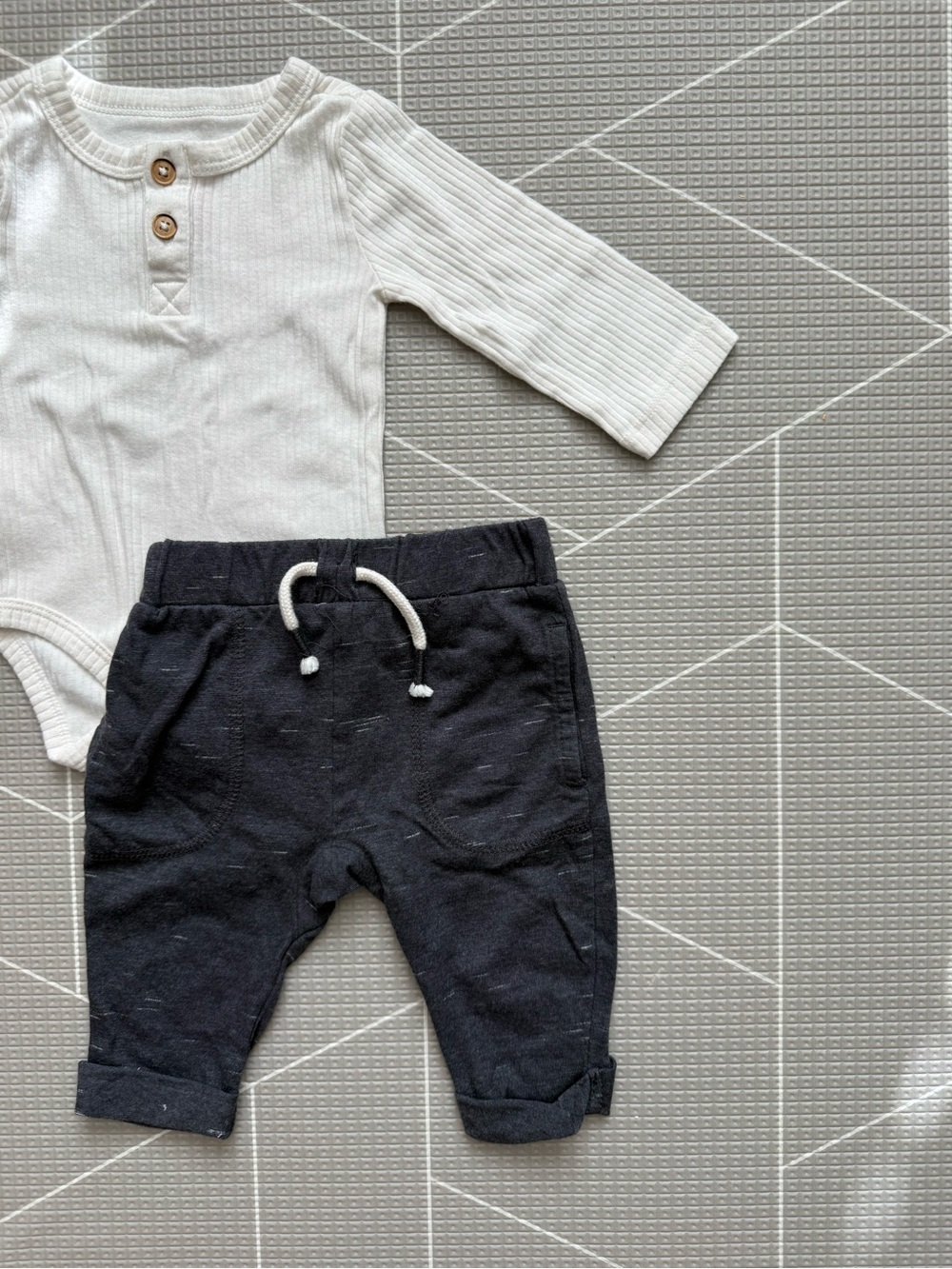 Okie Dokie|Baby boy charcoal Jogger Pants & ribbed white long sleeve onesie•••